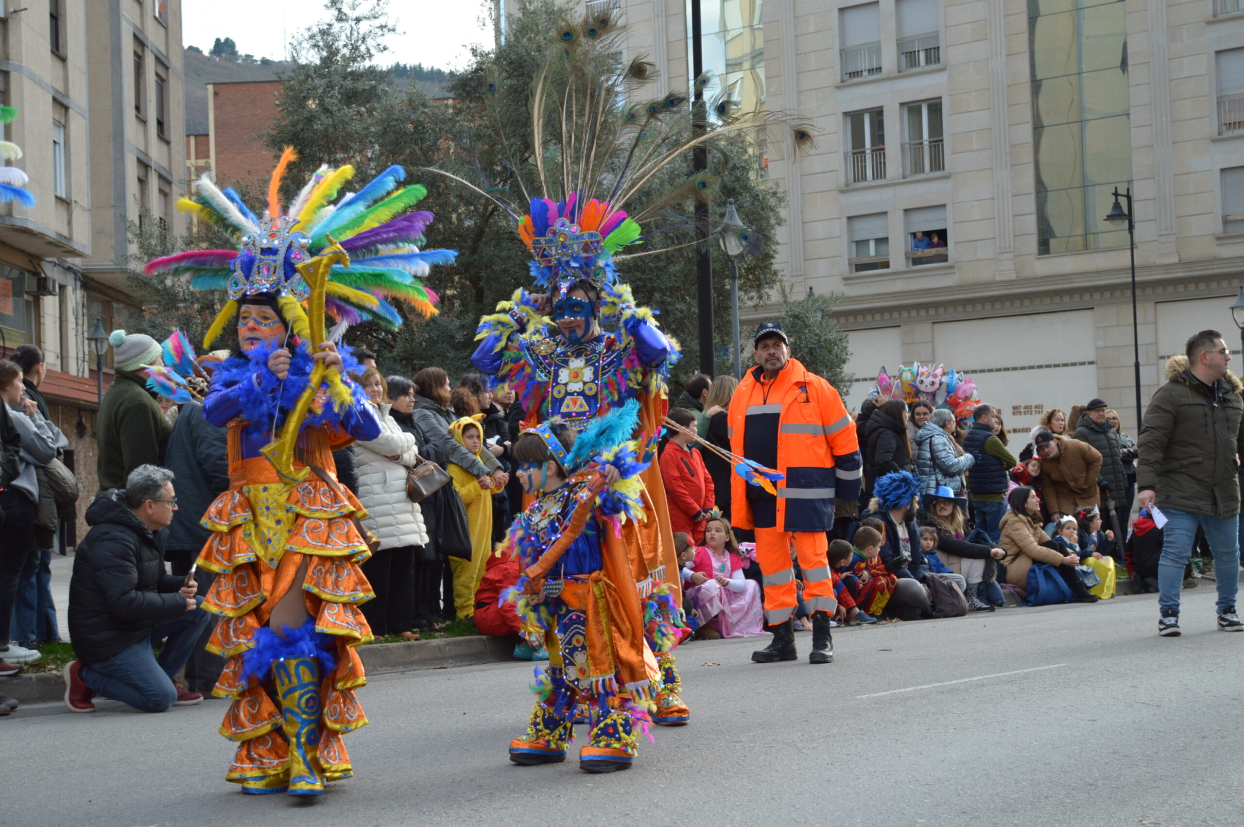 FOTOS | Carnaval Ponferrada 2025 | El tiempo respeta el tradicional desfile de disfraces 10