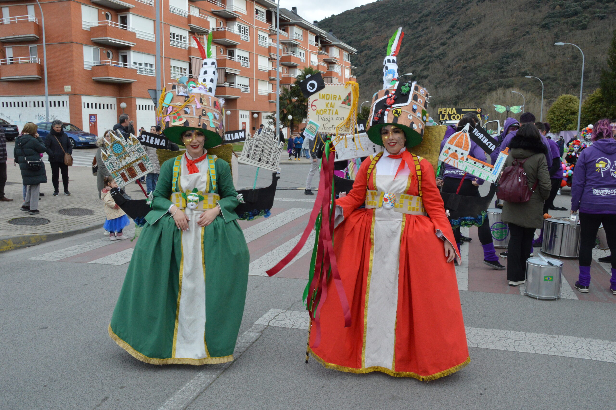 FOTOS | Carnaval Ponferrada 2025 | El tiempo respeta el tradicional desfile de disfraces 157