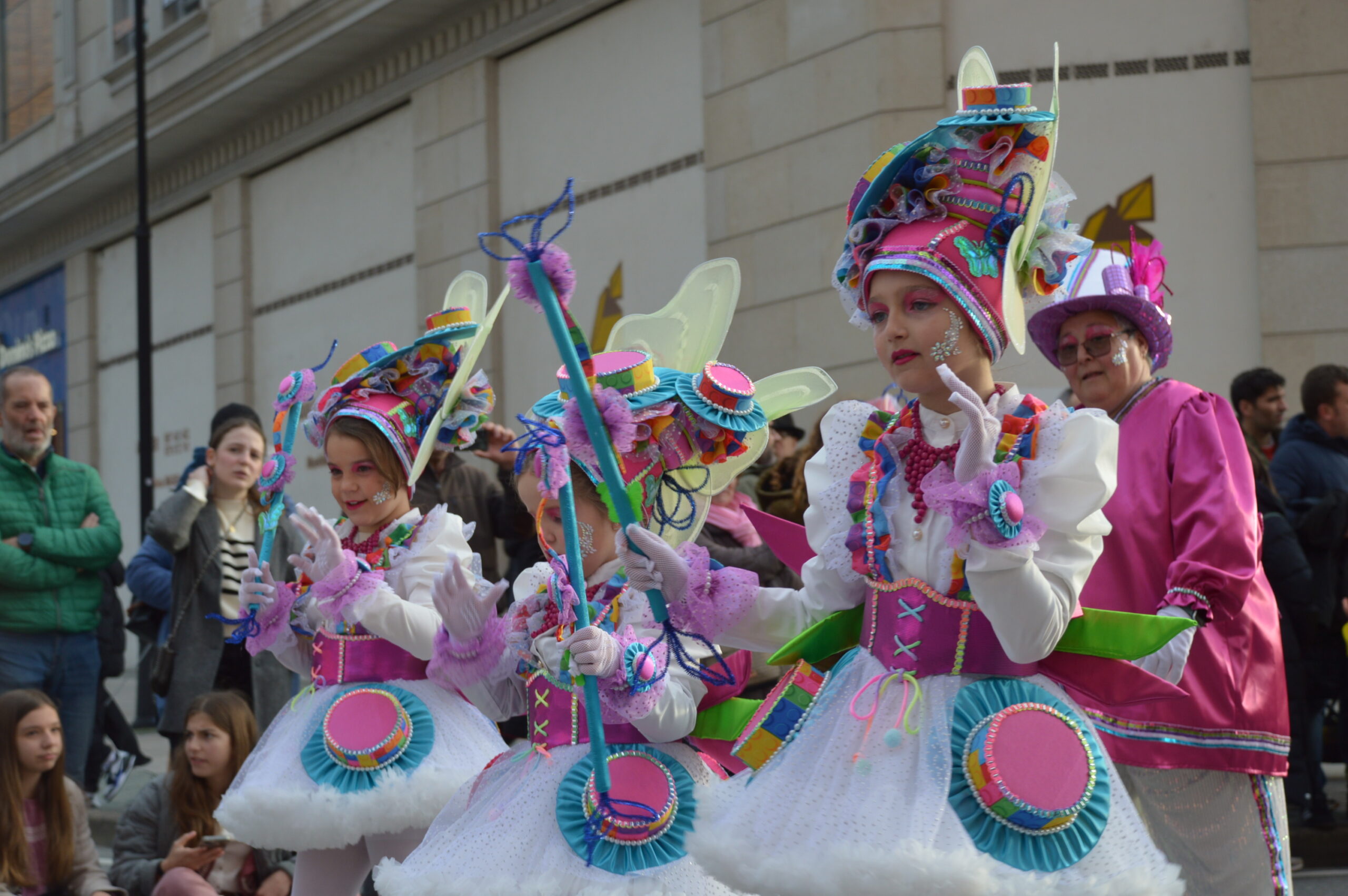 FOTOS | Carnaval Ponferrada 2025 | El tiempo respeta el tradicional desfile de disfraces 7