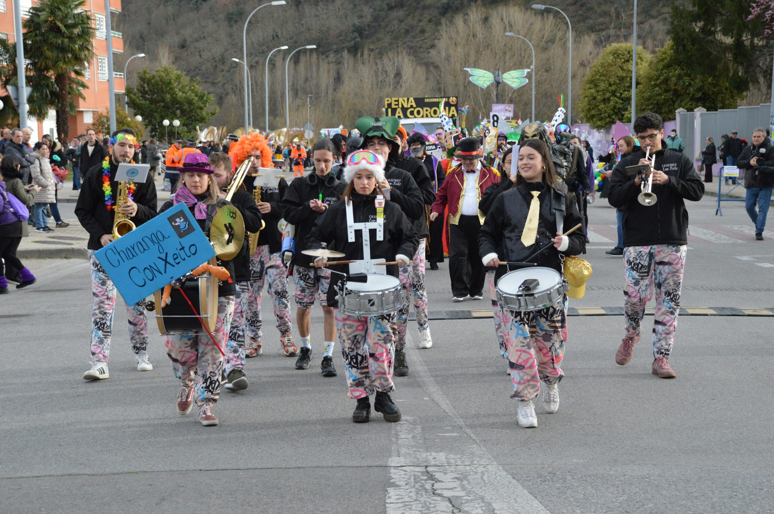 FOTOS | Carnaval Ponferrada 2025 | El tiempo respeta el tradicional desfile de disfraces 158