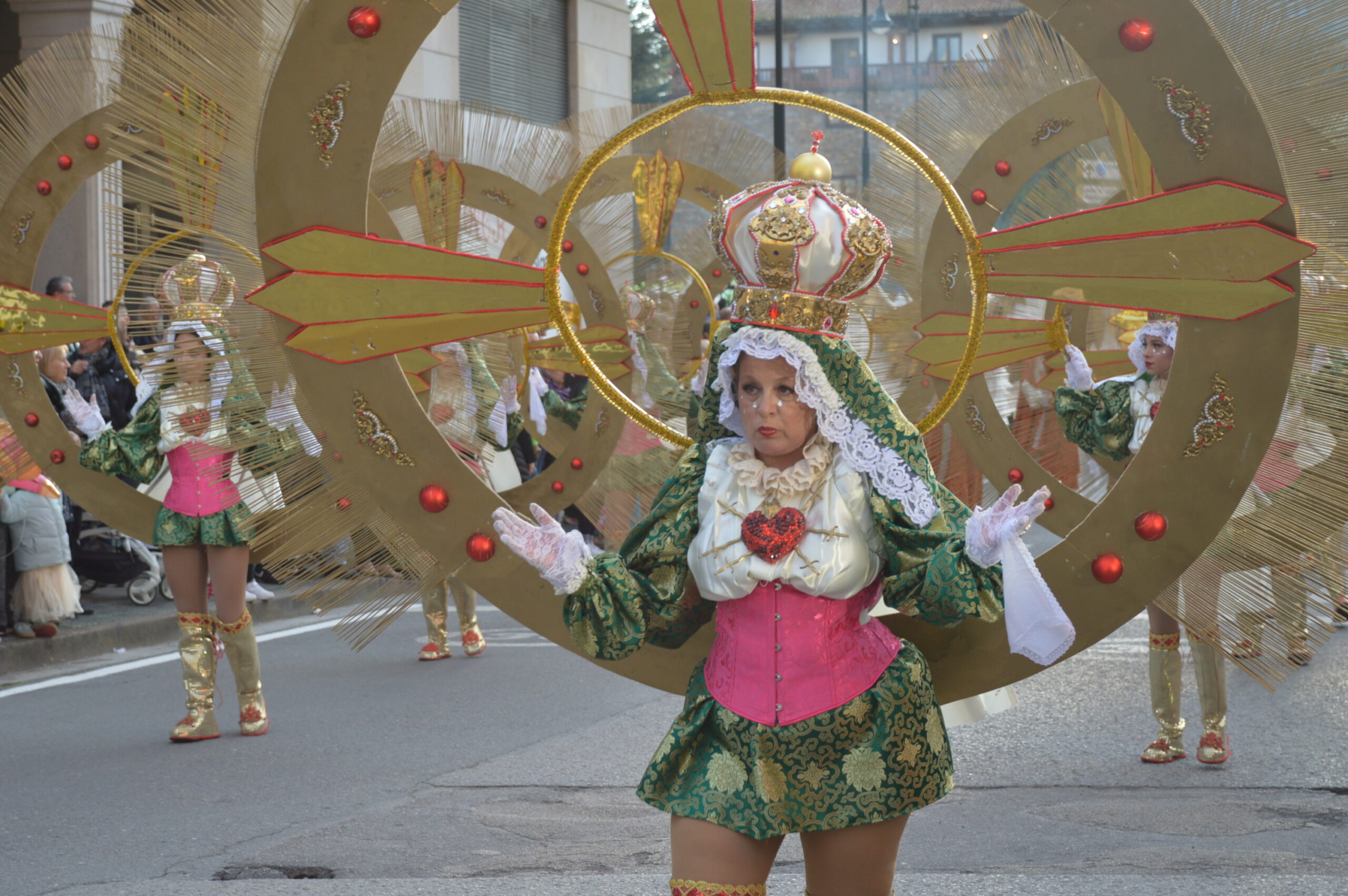 FOTOS | Carnaval Ponferrada 2025 | El tiempo respeta el tradicional desfile de disfraces 146