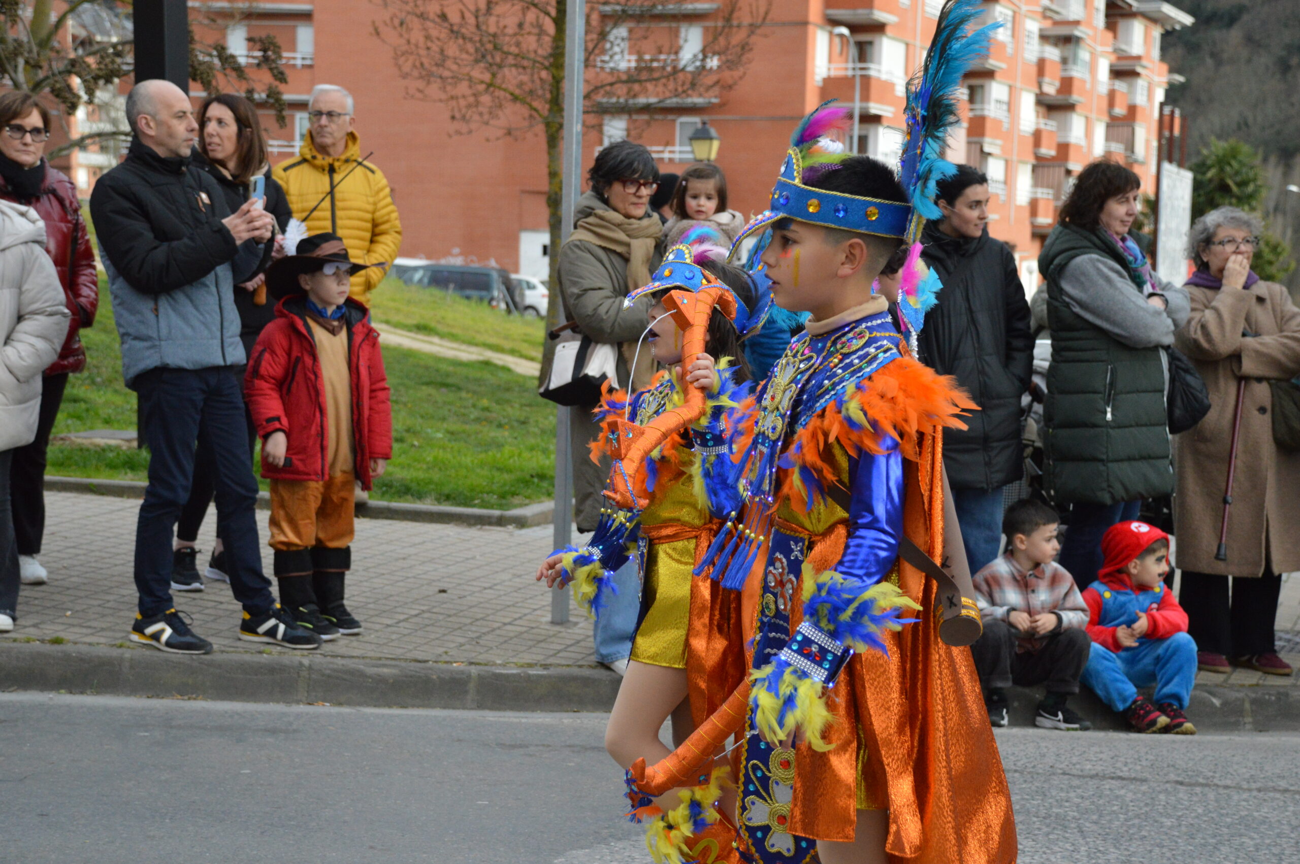 FOTOS | Carnaval Ponferrada 2025 | El tiempo respeta el tradicional desfile de disfraces 169