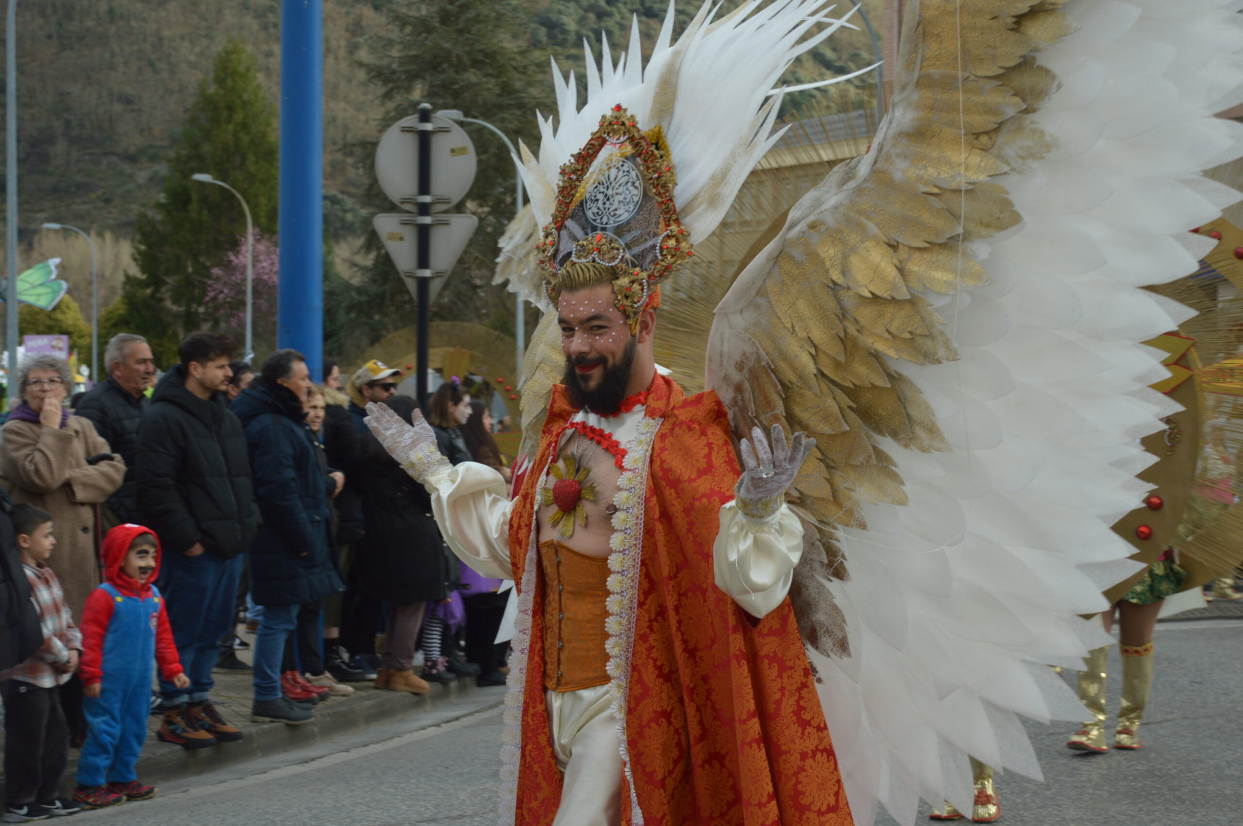 FOTOS | Carnaval Ponferrada 2025 | El tiempo respeta el tradicional desfile de disfraces 111