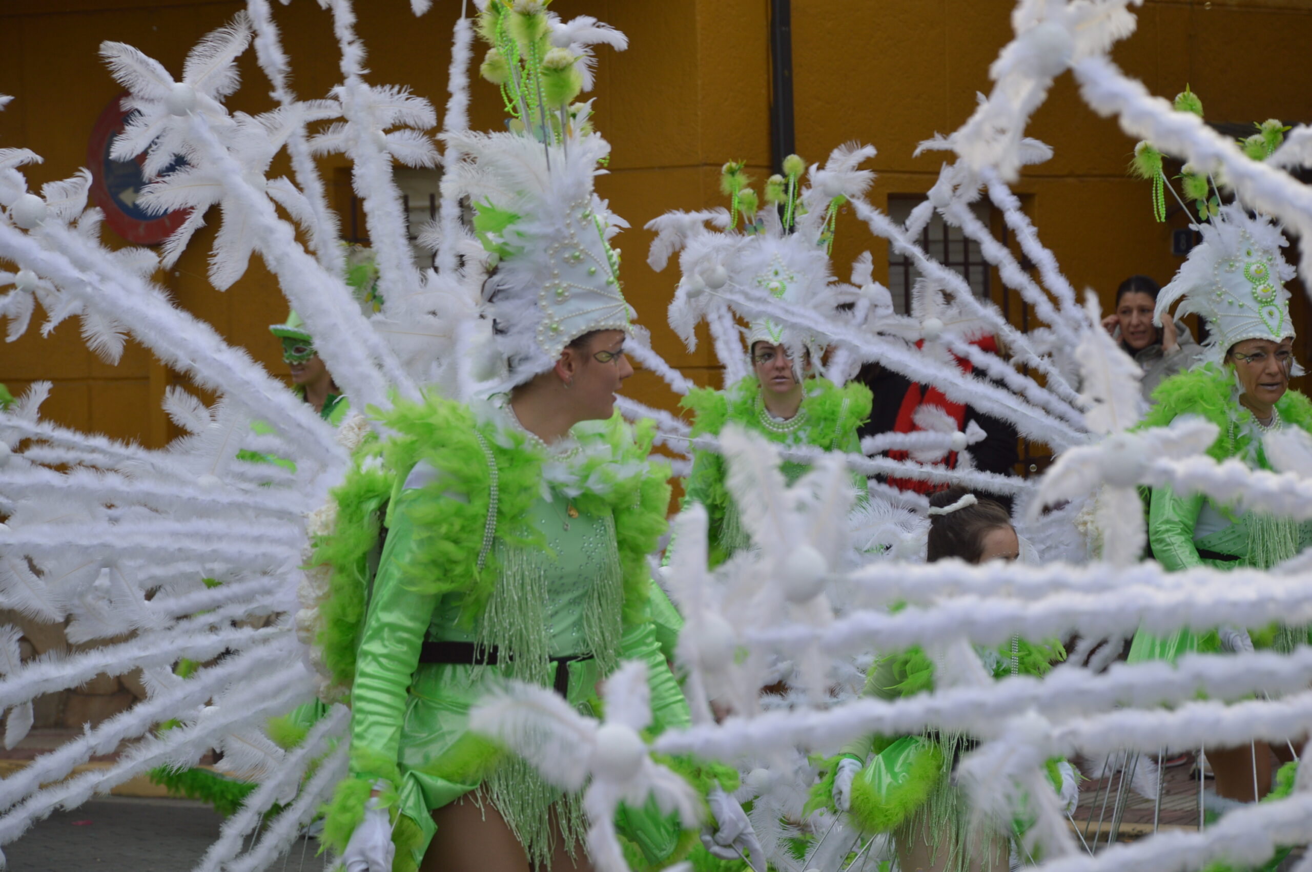 FOTOS | Camponaraya se llena en Carnaval de astronautas, DJs, monjas, navajas suizas y una multitud de disfraces 77