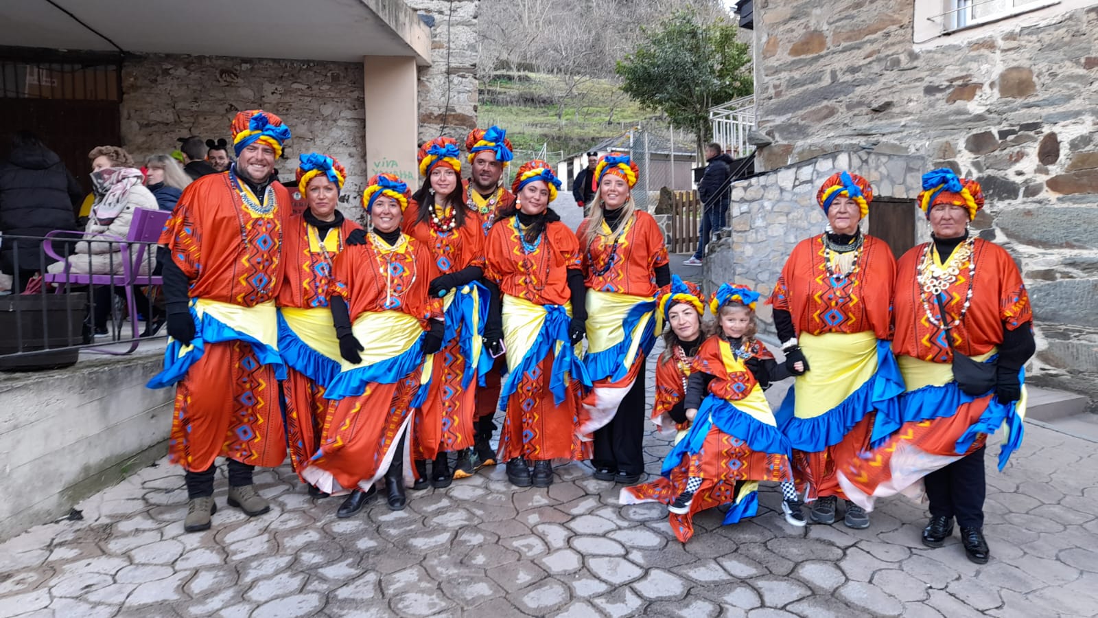 El Carnaval saca a la calle a los vecinos de Villanueva de Valdueza 9