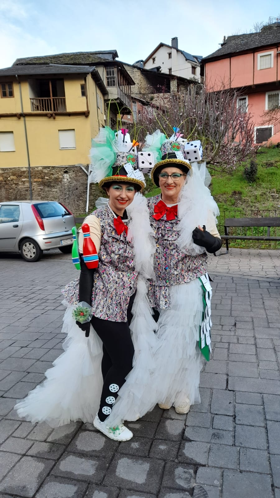 El Carnaval saca a la calle a los vecinos de Villanueva de Valdueza 12