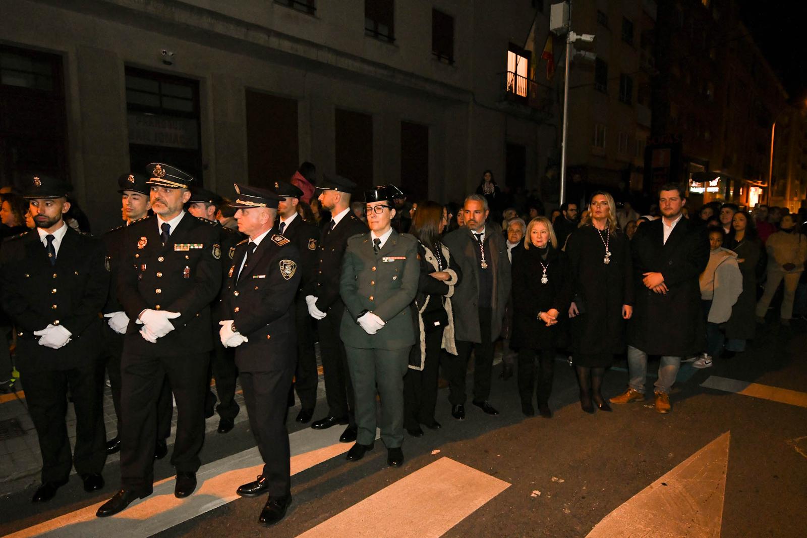 El frío nocturno no impidió una emotiva procesión de Jesús del Amor más Grande en Ponferrada 4 El frío nocturno no impidió una emotiva procesión de Jesús del Amor más Grande en Ponferrada 4