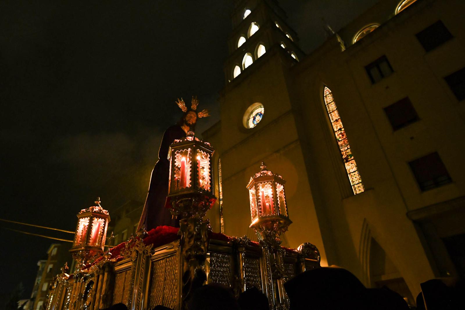 El frío nocturno no impidió una emotiva procesión de Jesús del Amor más Grande en Ponferrada 23 El frío nocturno no impidió una emotiva procesión de Jesús del Amor más Grande en Ponferrada 23