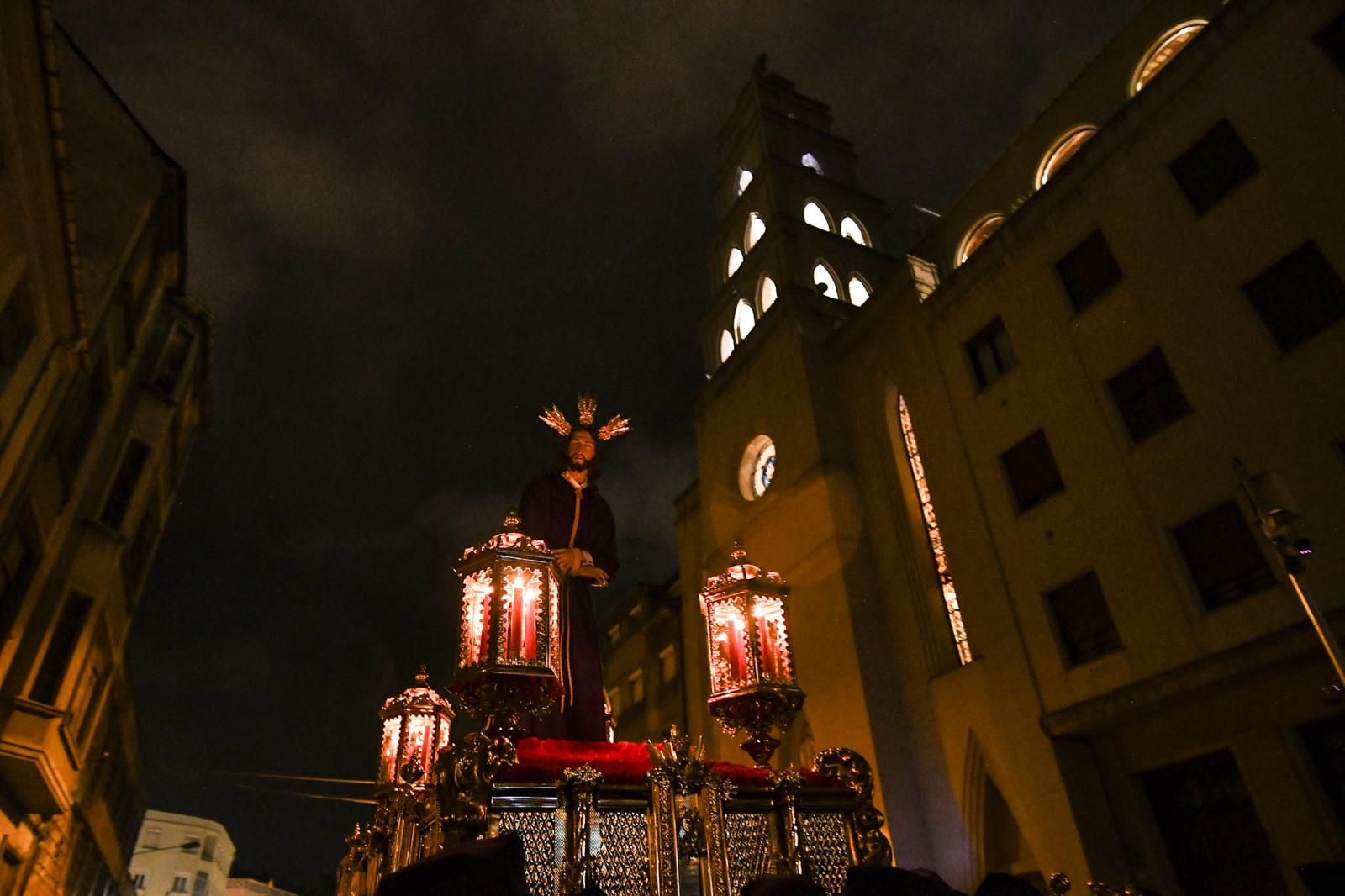 El frío nocturno no impidió una emotiva procesión de Jesús del Amor más Grande en Ponferrada 22 El frío nocturno no impidió una emotiva procesión de Jesús del Amor más Grande en Ponferrada 22