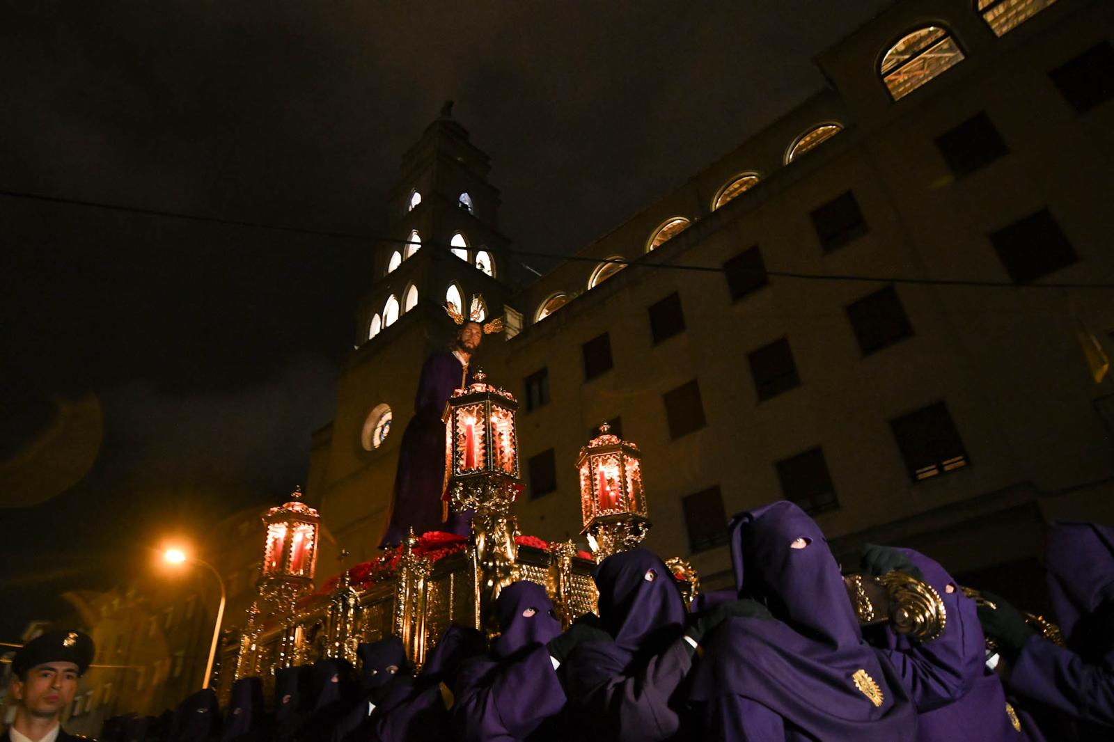 El frío nocturno no impidió una emotiva procesión de Jesús del Amor más Grande en Ponferrada 20 El frío nocturno no impidió una emotiva procesión de Jesús del Amor más Grande en Ponferrada 20