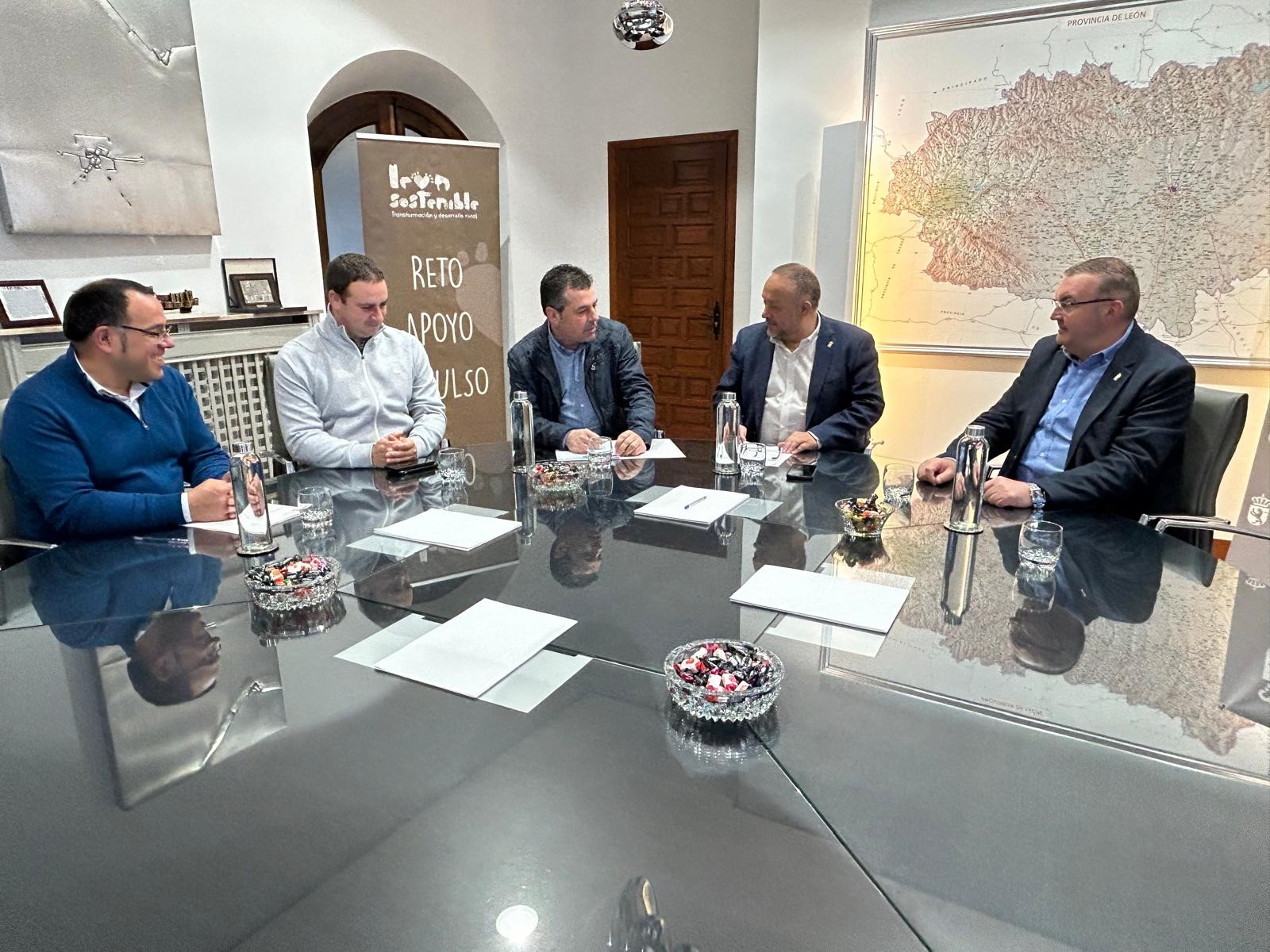La Diputación de León impulsa la miel de la provincia hacia la Indicación Geográfica Protegida (IGP) 1