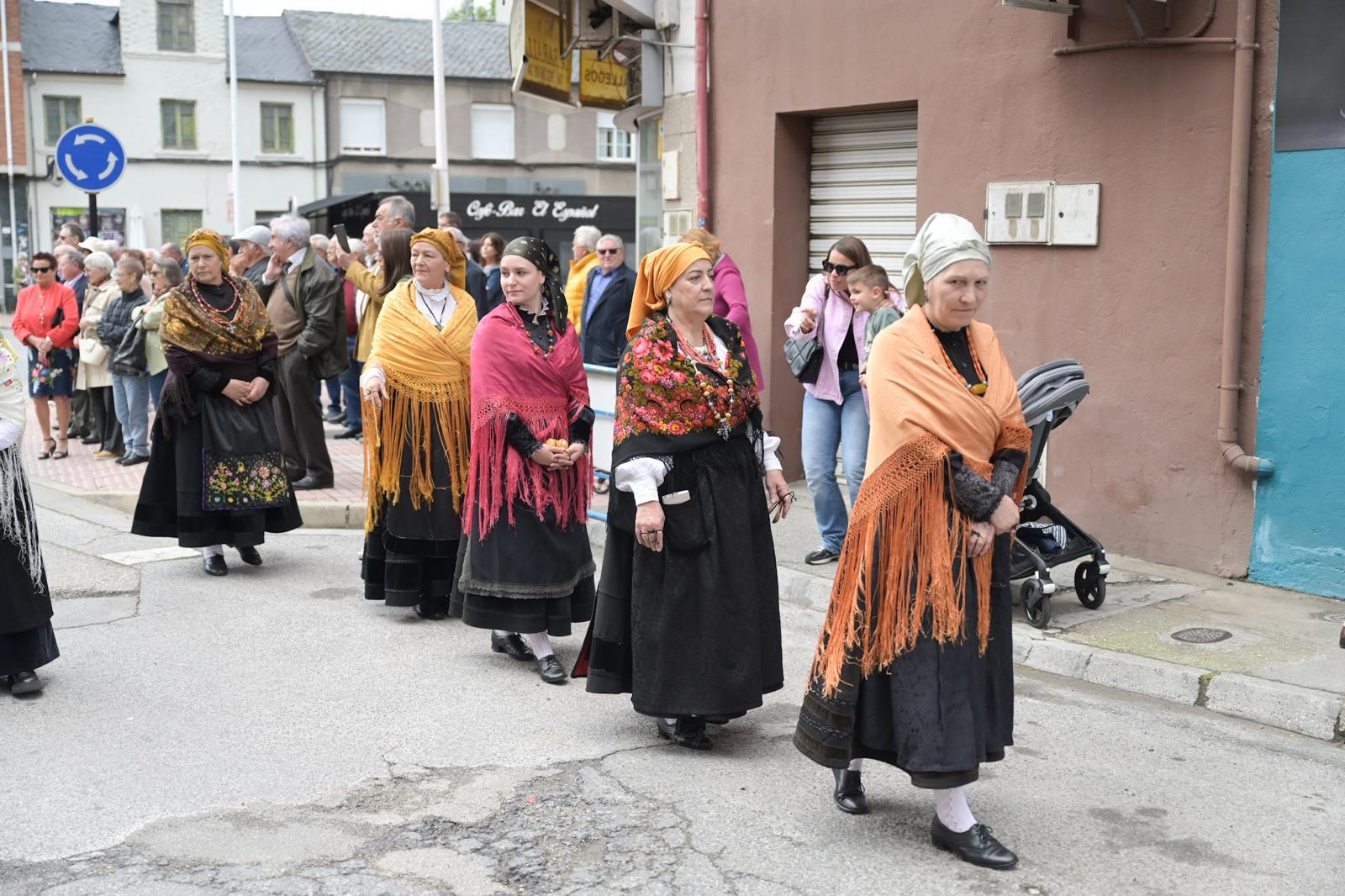 Cuatrovientos celebra la procesión en honor a su patrón, San José Obrero 2