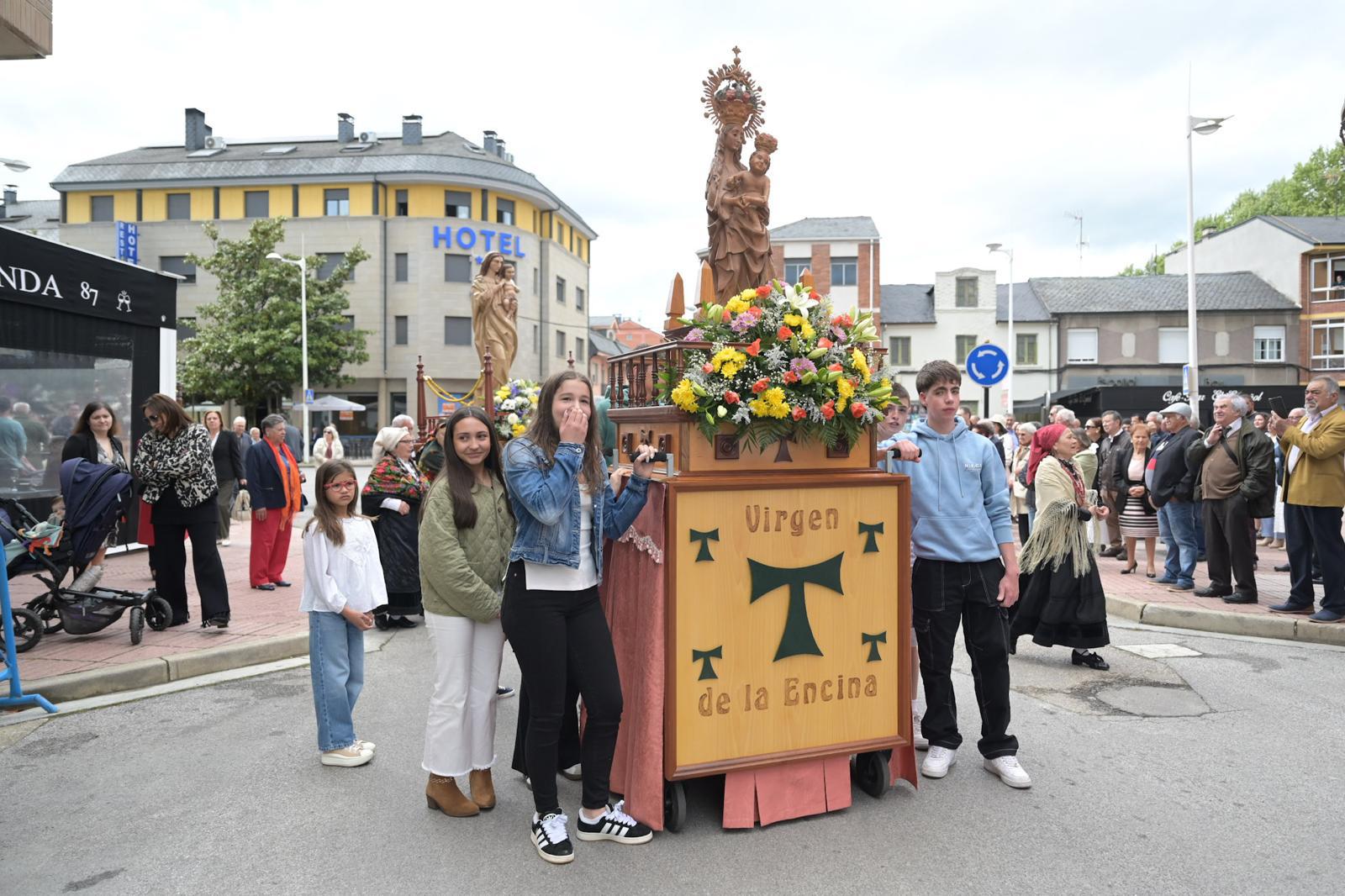 Cuatrovientos celebra la procesión en honor a su patrón, San José Obrero 5