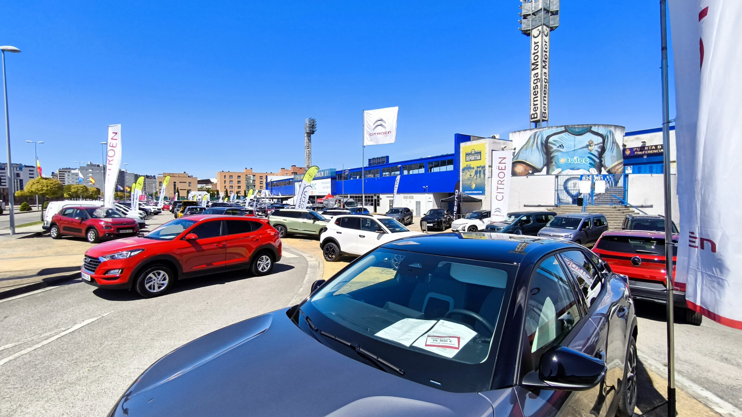 Abre Expocasión 2025 en el aparcamiento de El Toralín con la mayor oferta de vehículos 25