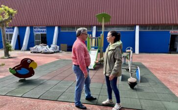 El Ayuntamiento renueva el parque infantil en las Piscinas del Plantío de Ponferrada 2