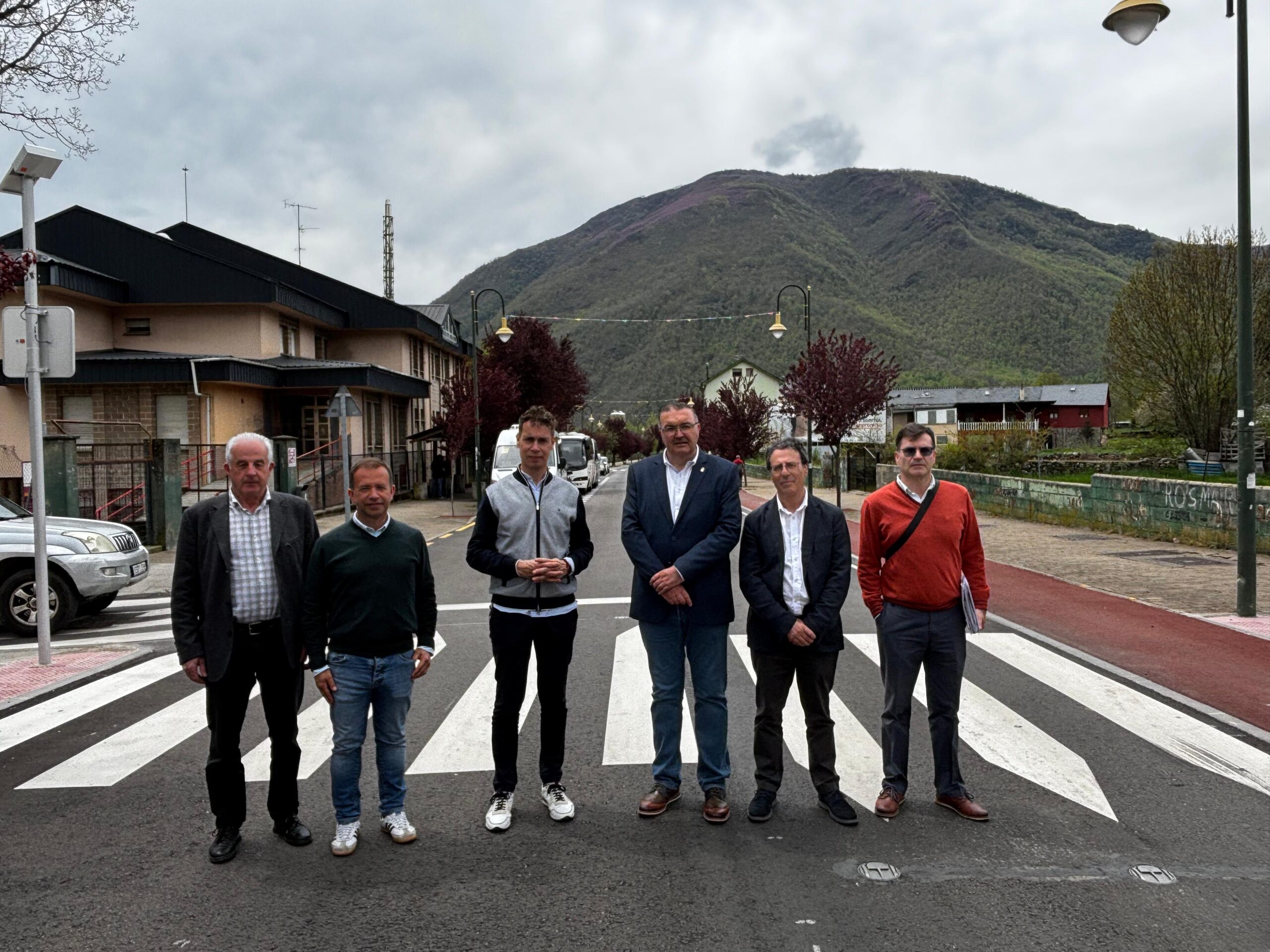 La Diputación destina 171.650 euros a la mejora del firme de la LE-3308 a su paso por Villablino 1