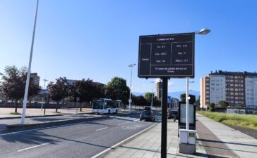 Ponferrada ya tiene en funcionamiento las pantallas informativas de calidad del aire de la ZBE 2