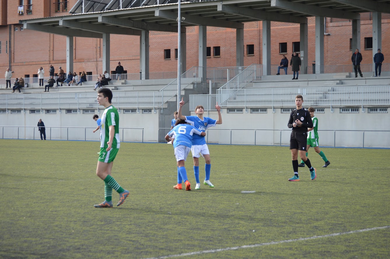 Ponferrada Modernizará Tres Campos de Fútbol con Césped Artificial de Última Generación 1