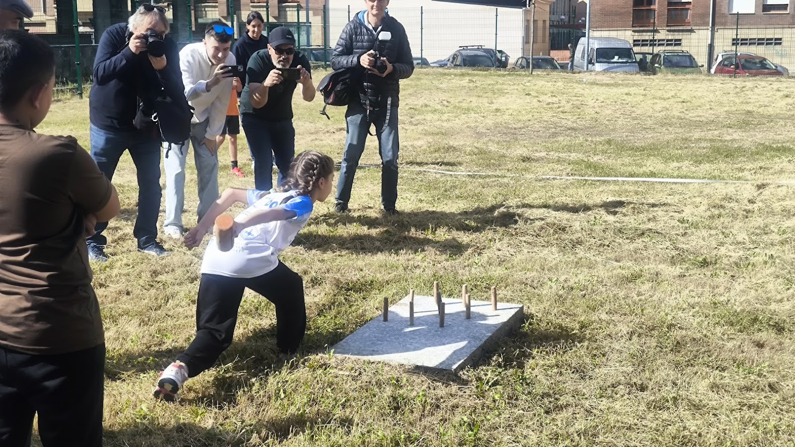 Ponferrada recupera sus juegos tradicionales: el Ayuntamiento impulsa el bolo berciano entre los escolares 3 Ponferrada recupera sus juegos tradicionales: el Ayuntamiento impulsa el bolo berciano entre los escolares 3