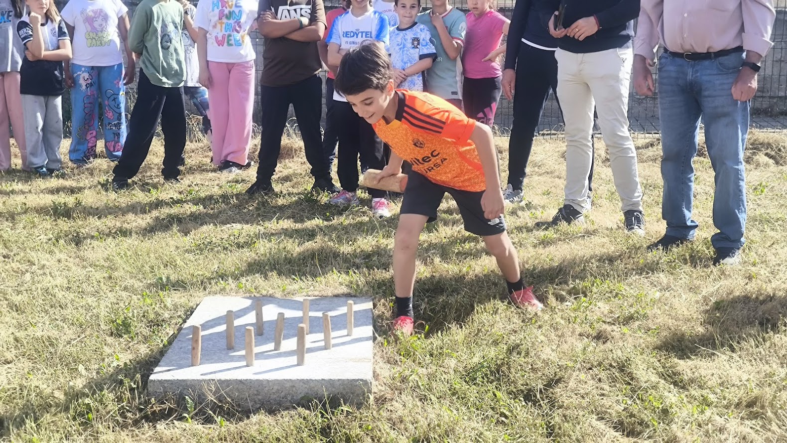 Ponferrada recupera sus juegos tradicionales: el Ayuntamiento impulsa el bolo berciano entre los escolares 1