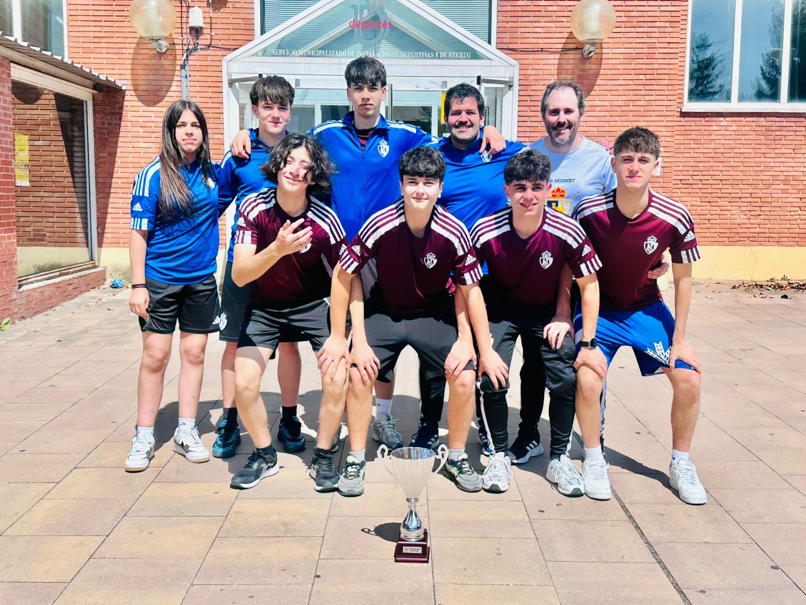 ¡El equipo senior de la SD Ponferradina Hockey se proclama campeón de la Liga de Castilla y León en su primera participación! 2 ¡El equipo senior de la SD Ponferradina Hockey se proclama campeón de la Liga de Castilla y León en su primera participación! 2