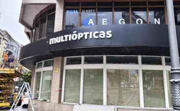 Multiopticas Mó desembarca en pleno centro de Ponferrada ocupando el sitio de Vodafone 2
