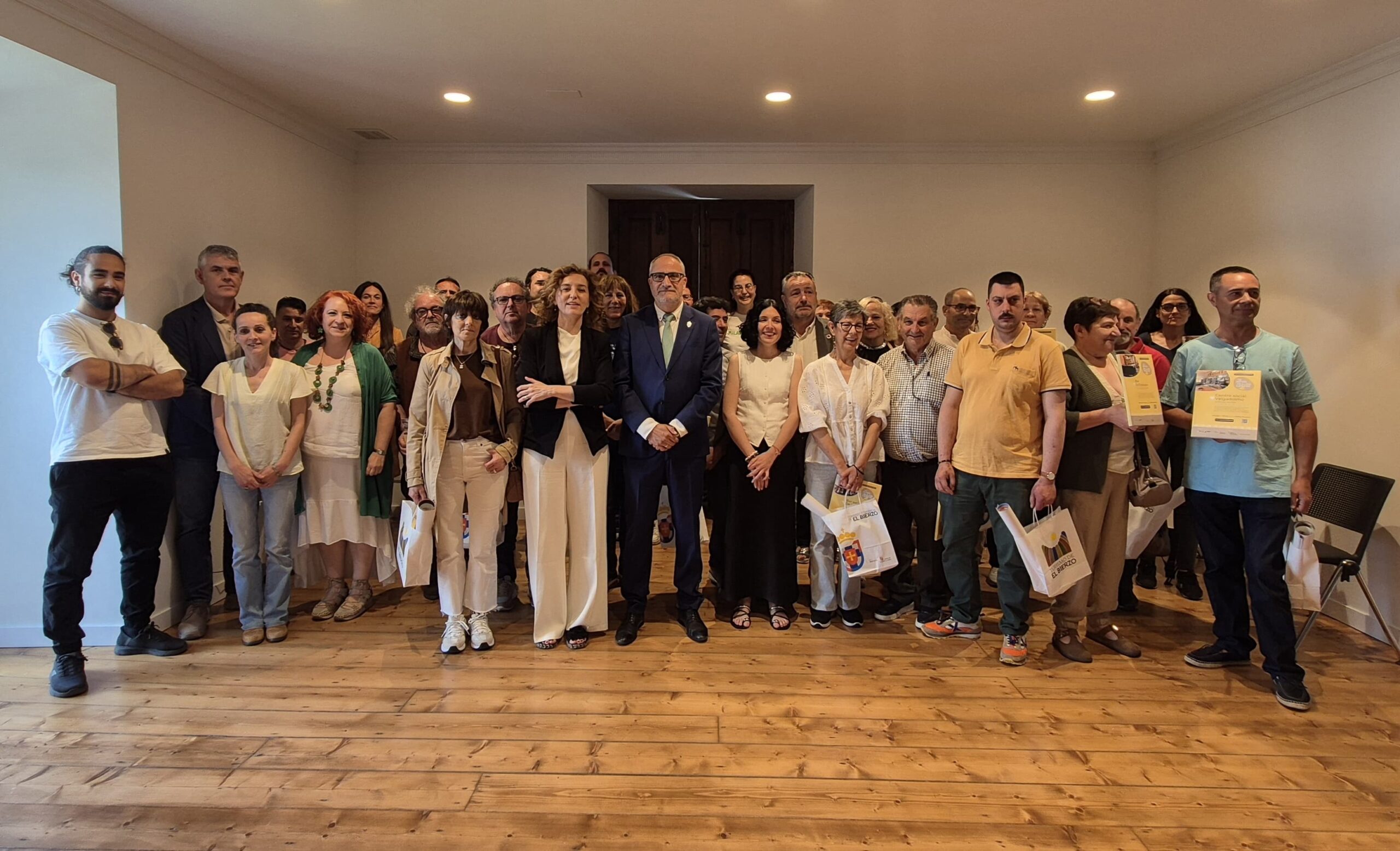 El Consejo Comarcal presenta 'La Senda de las Cantinas' 2 El Consejo Comarcal presenta 'La Senda de las Cantinas' 2