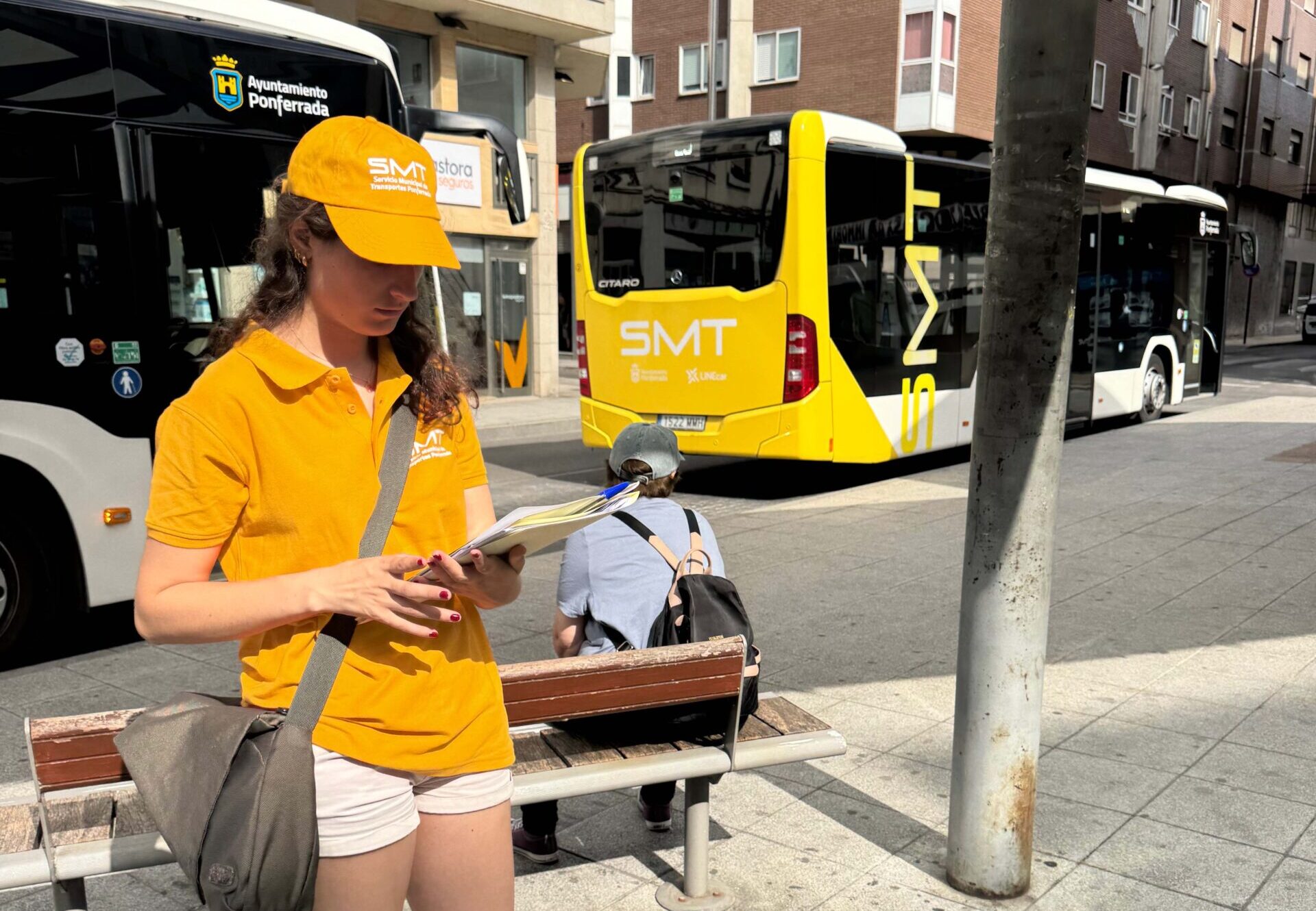 El Servicio Municipal de Transportes de Ponferrada sortea un iPhone 15 Pro entre los usuarios de su app 1
