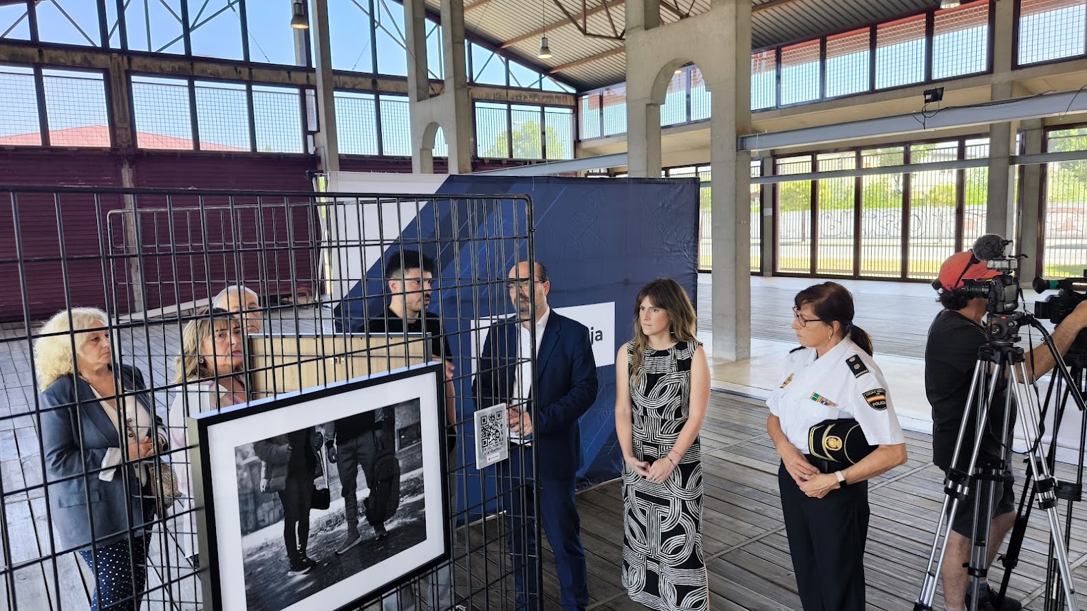 Cruz Roja inaugura la exposición "Rostros en tránsito: Historias de resiliencia" en Ponferrada 1