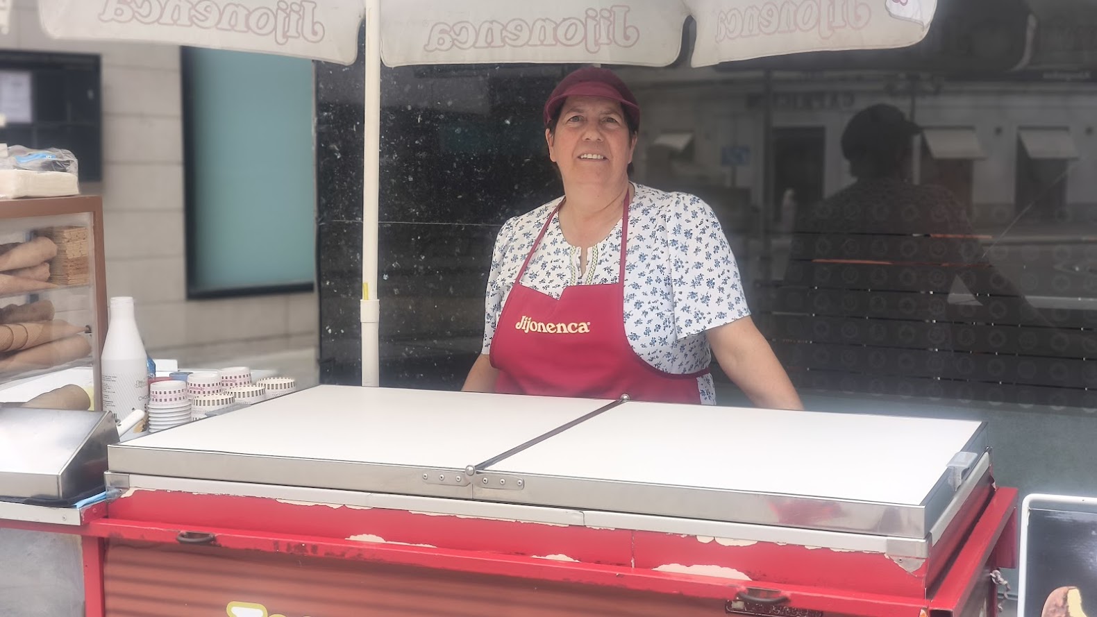 Mari Carmen Prada, casi 40 años refrescando los veranos de Ponferrada con sus helados 3 Mari Carmen Prada, casi 40 años refrescando los veranos de Ponferrada con sus helados 3