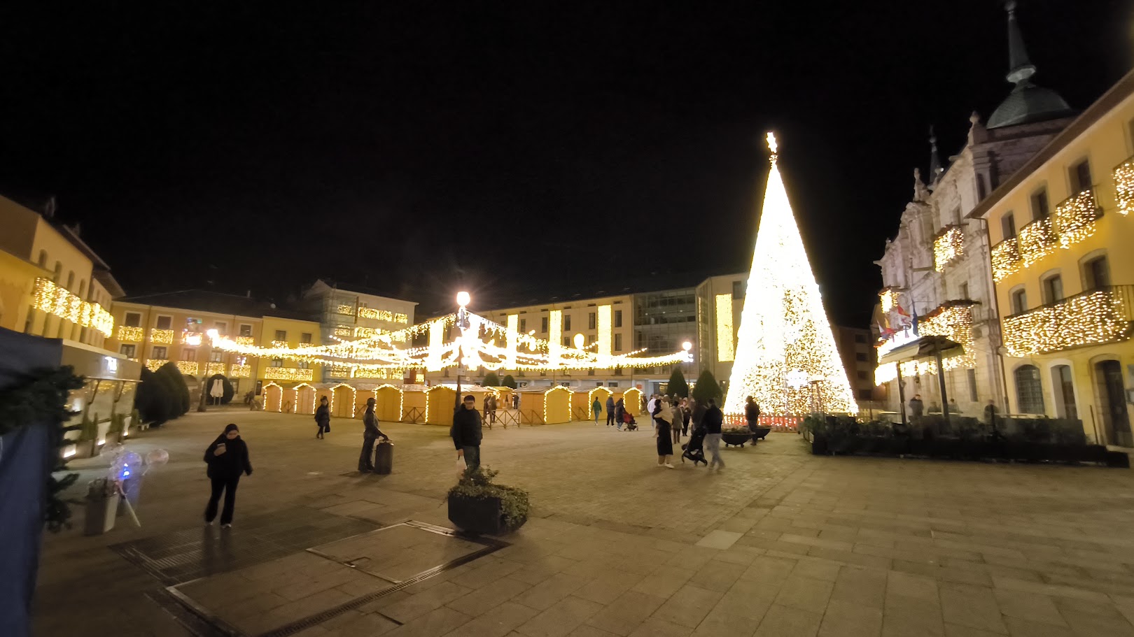 plaza ayuntamiento ponferrada navidad