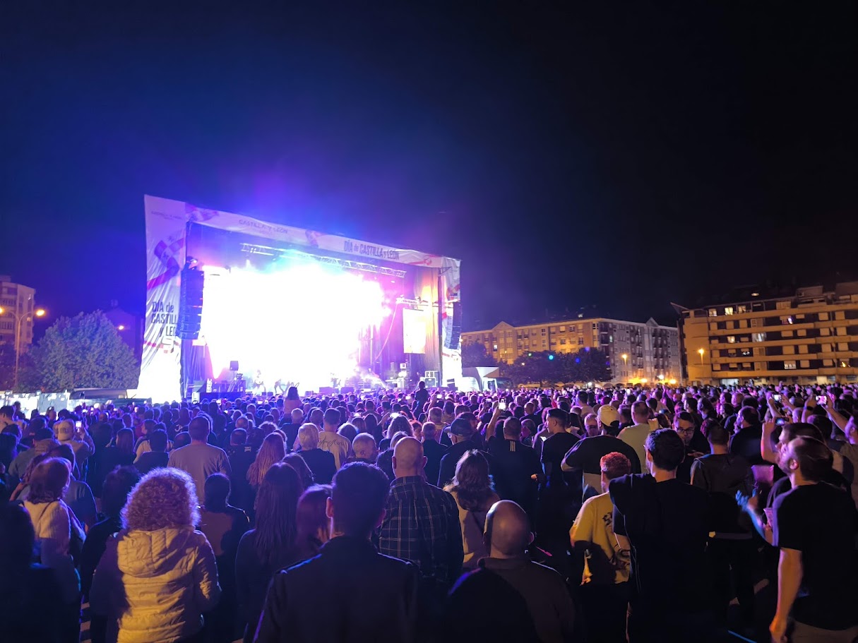 publico concierto mago de oz